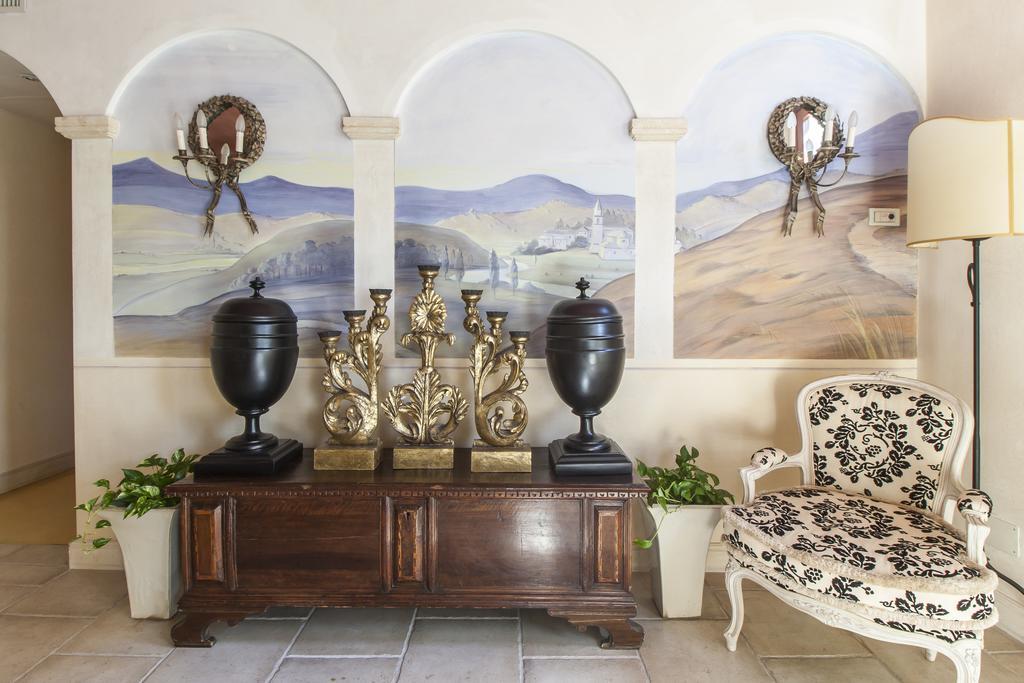 Charming Hotel Dei Chiostri Follina Luaran gambar