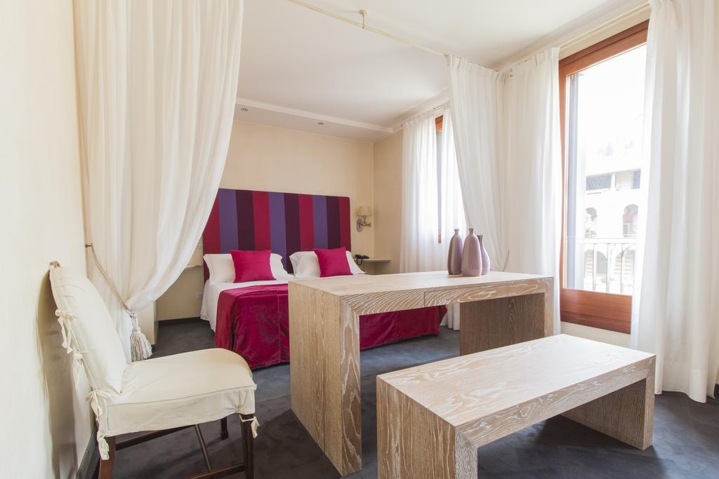 Charming Hotel Dei Chiostri Follina Luaran gambar
